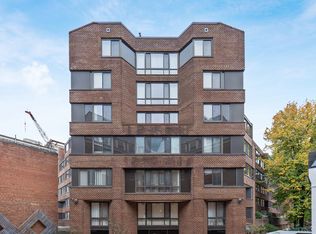 1077 30th St NW #304, Washington, DC 20007