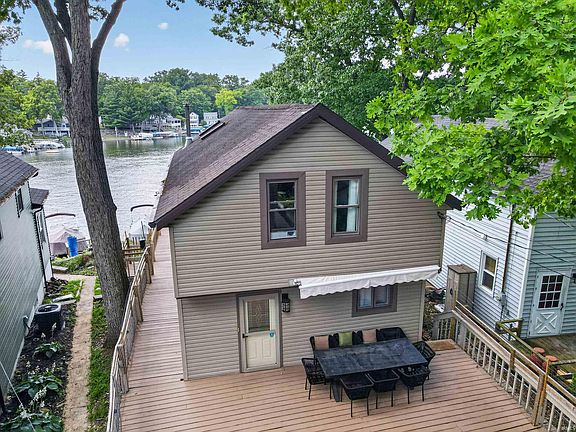 5th image of 824 Lakeside Cir
