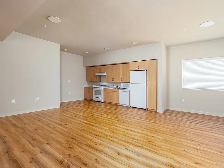 38530 25th St E — Photo 5