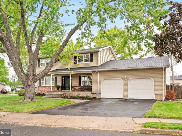 2 Treelawn Ter, Hamilton, NJ 08619