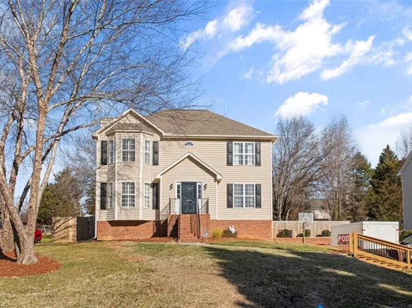 4085 Tolley Ridge Ln, Winston Salem, NC 27106