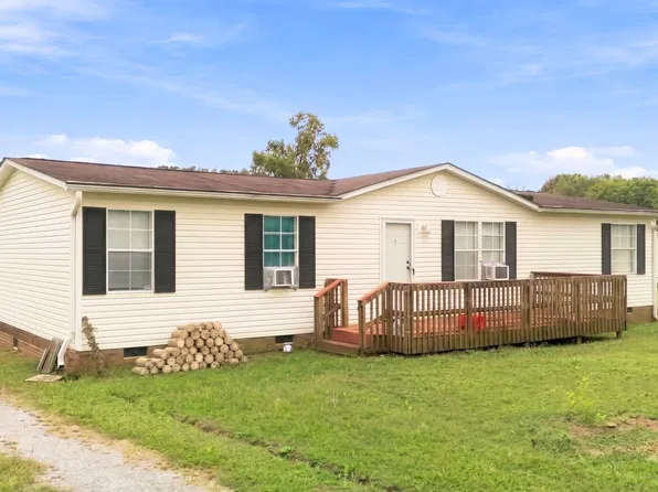 175 Sun Oaks Ct, Benson, NC 27504