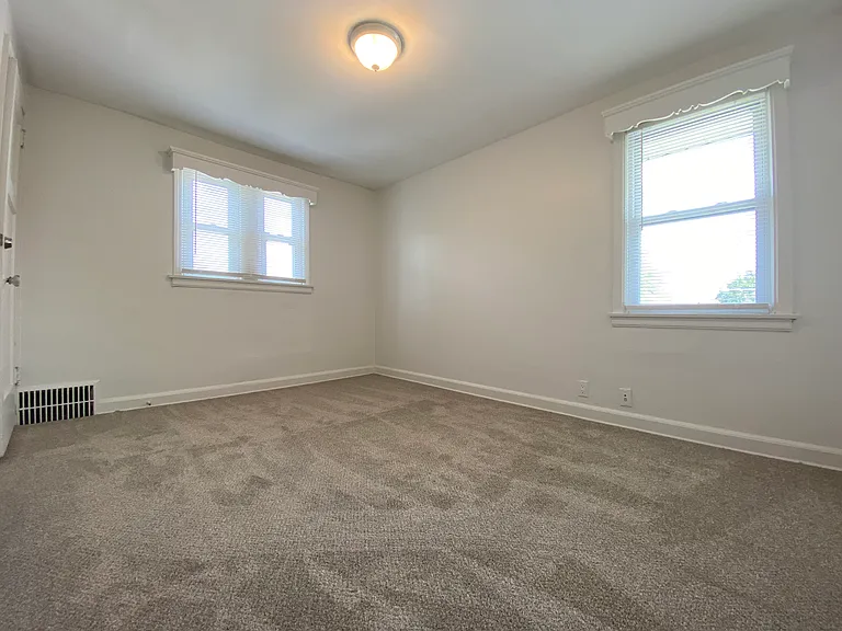 1438 S 78th St — Photo 5