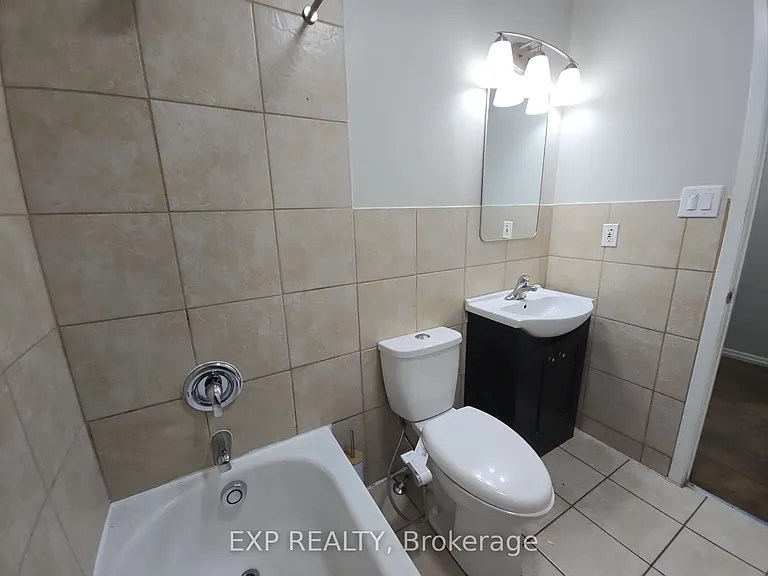 87 Wellington St E #MAIN LEVEL — Photo 31