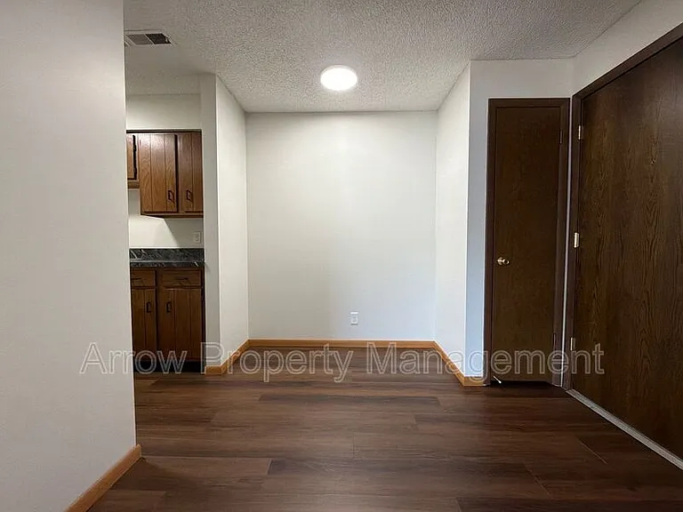 1431 D St #8 — Photo 5