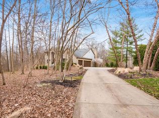 5999 Weathered Oak Ct, Westerville, OH 43082