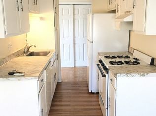 44 Calvert St APT 1A, Harrison, NY 10528