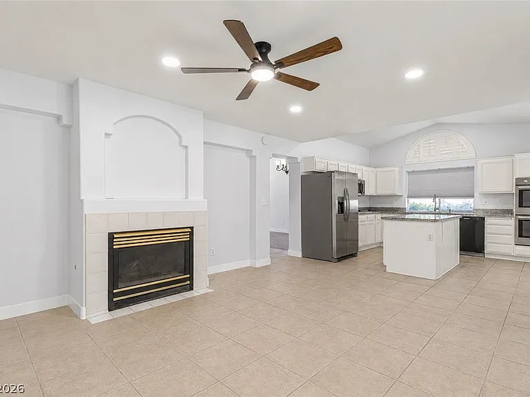 2057 Lordsburg Ln — Photo 10
