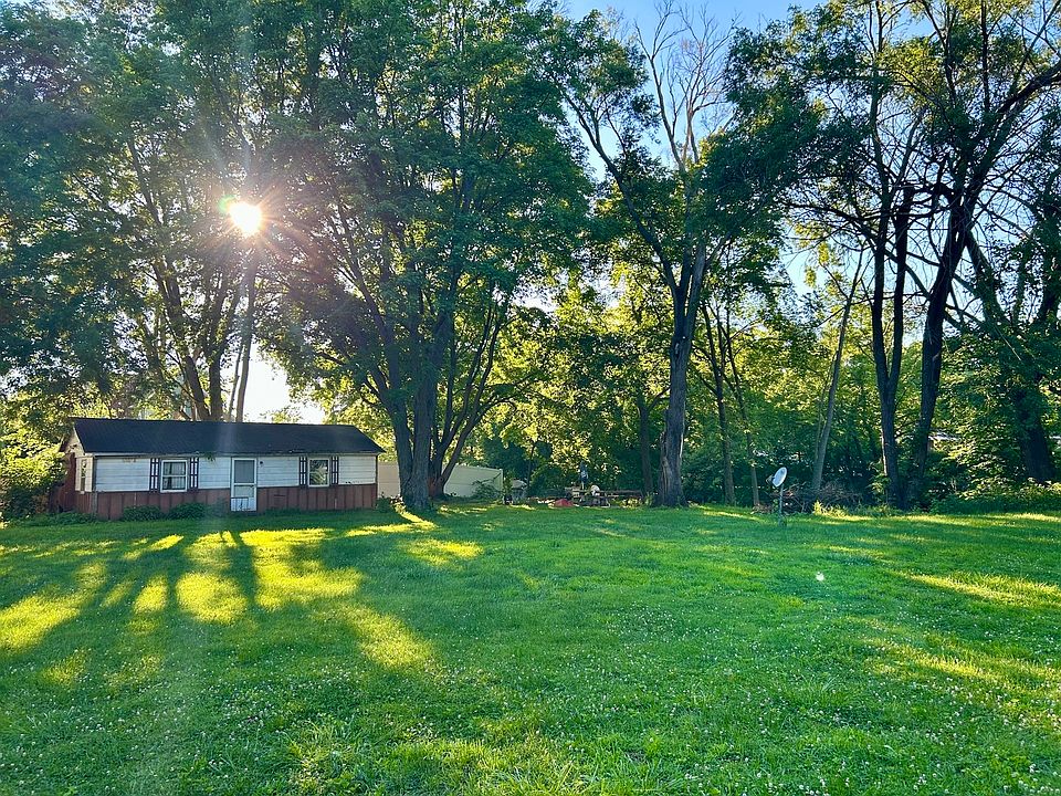 1st image of 26014 W Catfish Dr