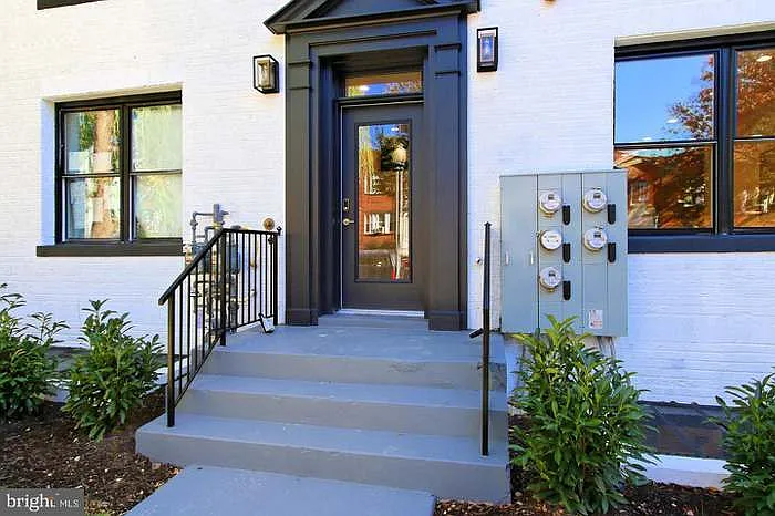 1313 Orren Street Northeast - 3 — Photo 4