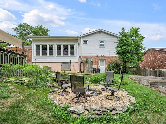 4th image of 1112 Greentree Ct