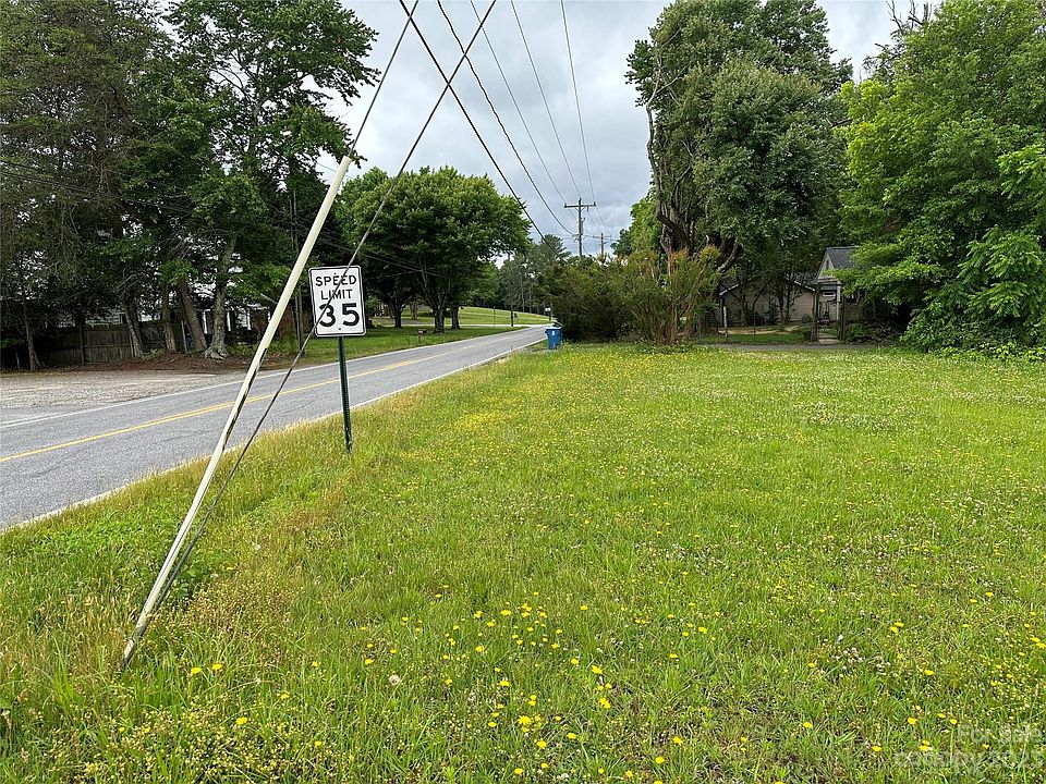 2nd image of 33rd St SW