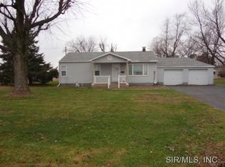 1663 Pleasant Ridge Rd, Maryville, IL 62062