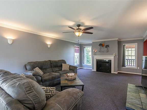 4th image of 75 Carrie Marie Ln