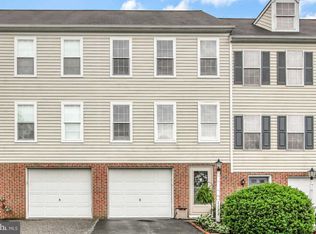 1122 Hearthridge Ln, York, PA