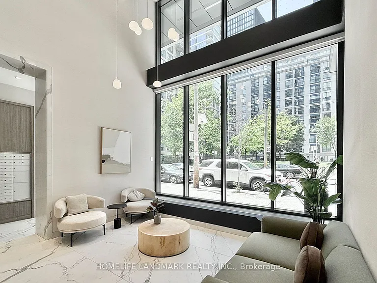 65 Mutual St E #1005 — Photo 2