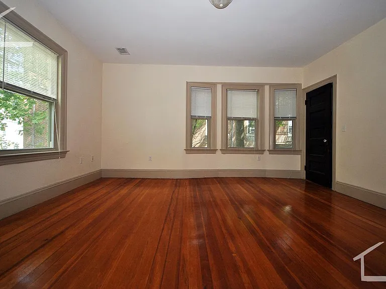 64 Englewood Ave #2 — Photo 16
