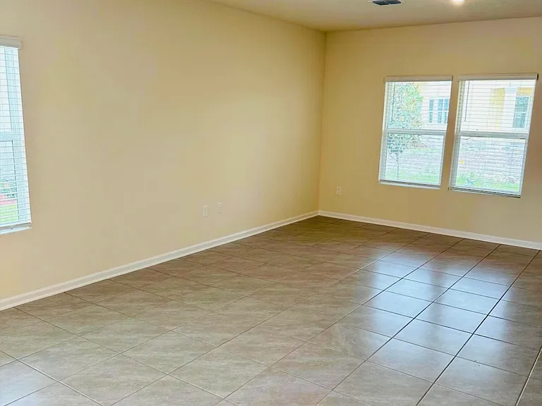 586 Coastline Way — Photo 9
