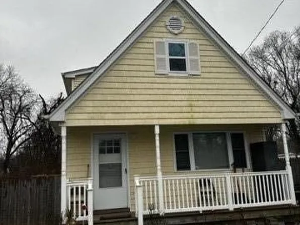 84A Clinton Avenue, Mastic, NY 11950