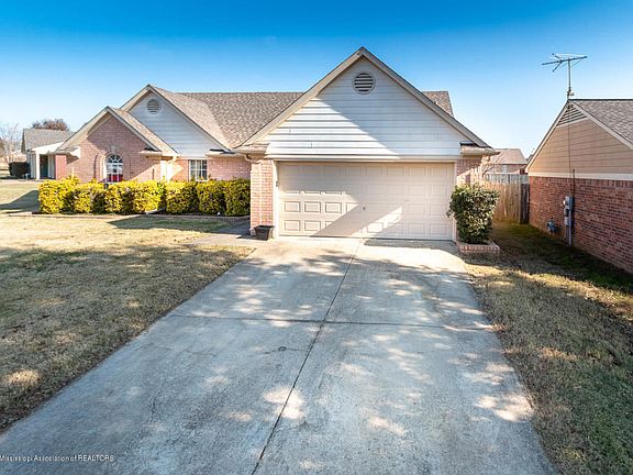 3rd image of 6278 Oak Run Dr W