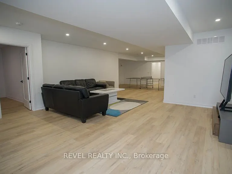 14 Bowen Pl — Photo 22