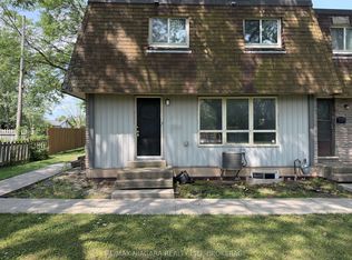 21 Woodlawn Rd #1, Welland, ON L3C 5Y7