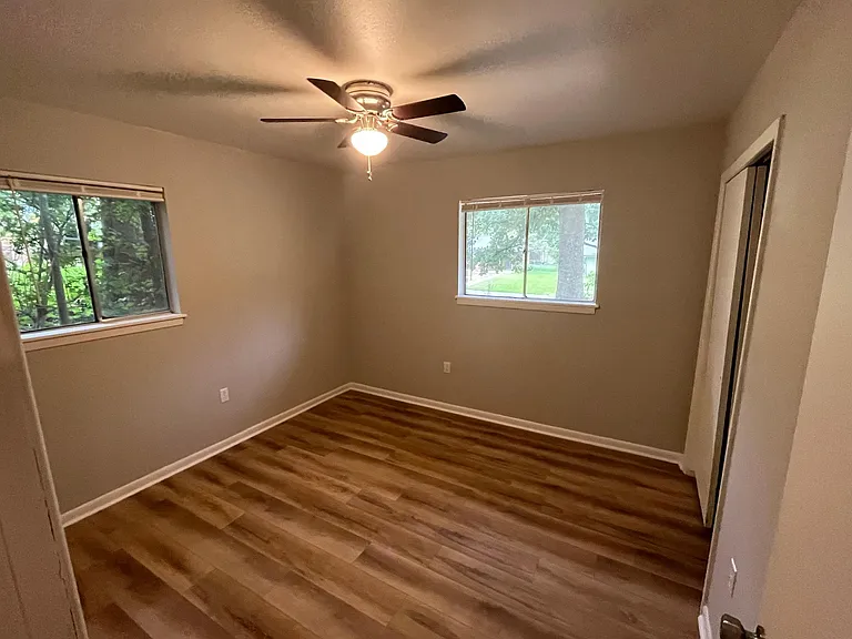 2602 Maple Dr — Photo 3