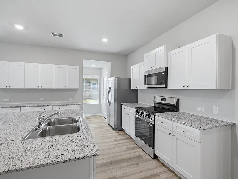 312 Blanco Dr — Photo 11