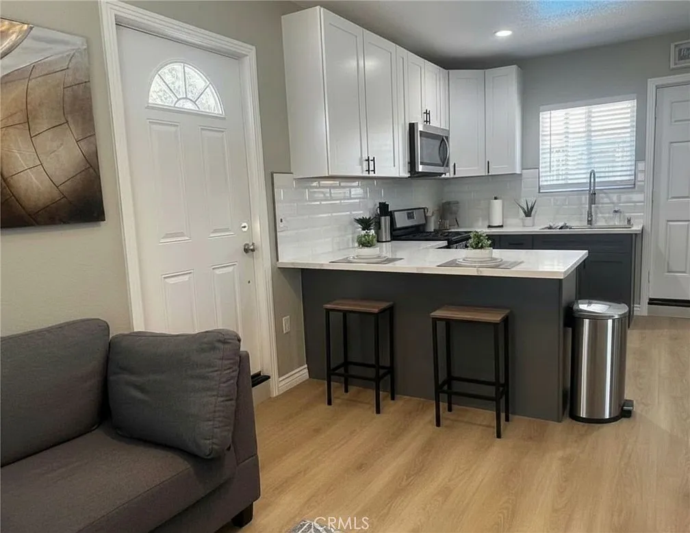 1 bed, 450 sqft, $2,200 — Photo 1