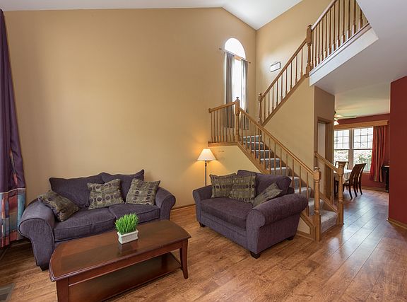 4th image of 354 Dorchester Ln