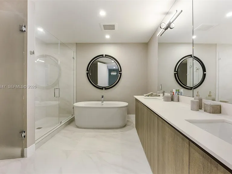 17550 Collins Ave #702 — Photo 12