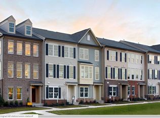 8938 Dahlgren Ridge Rd, Manassas, VA 20111