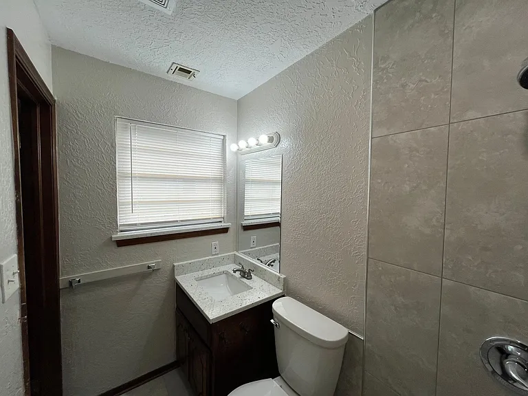 1505 Kingston Rd — Photo 15