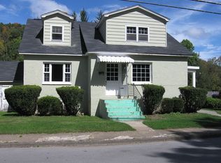 30 B Ave, Richwood, WV 26261