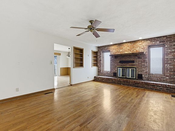 3rd image of 1733 S Lancaster Avenue