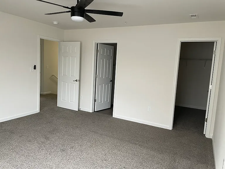 11125 Jade Ct — Photo 3