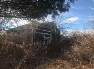 69 Forge Hill Rd, Glen Gardner, NJ 08826