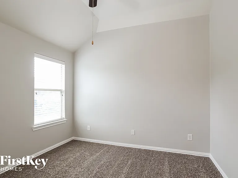 24462 Sundance Spring Dr — Photo 12