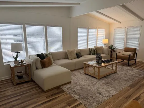 587 Southwood Dr, Folsom, CA 95630