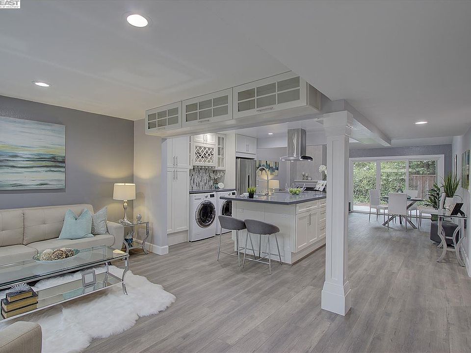 2nd image of 2604 Shadow Mountain Dr