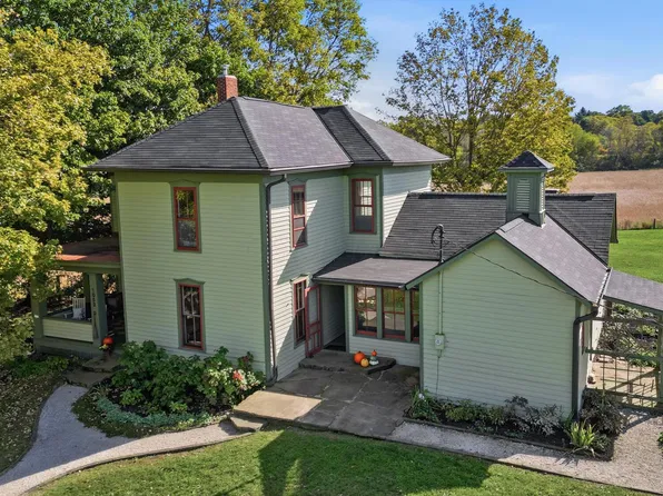 1053 Hayes Rd, Granville, OH 43023