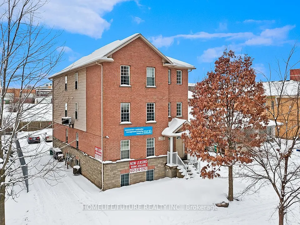 327 Spruce St #A