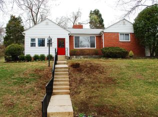 8401 Freyman Dr, Chevy Chase, MD 20815