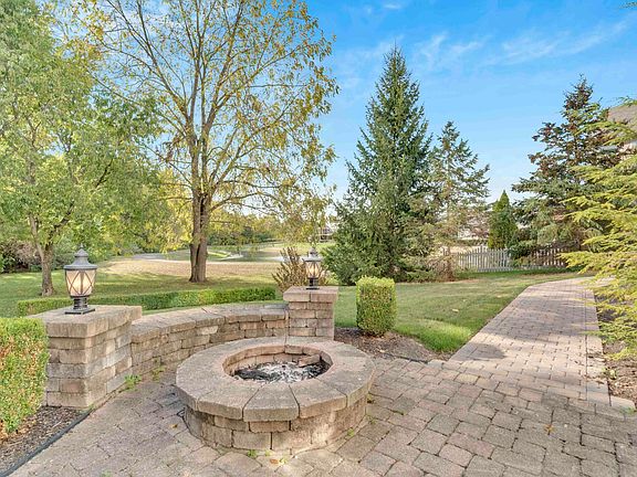 4th image of 5071 Snowy Creek Dr