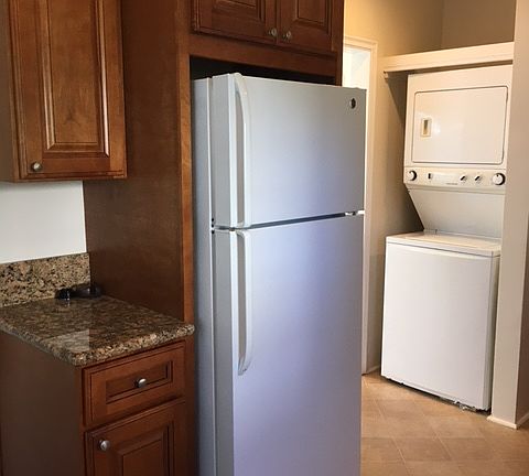 3rd image of 1507 Cota Ave APT B