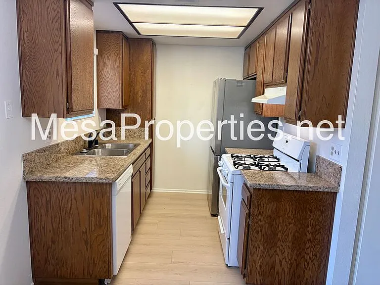 267 Grayson Way #D — Photo 13