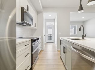 21003 25th Ave NW, Edmonton, AB T6M2M7