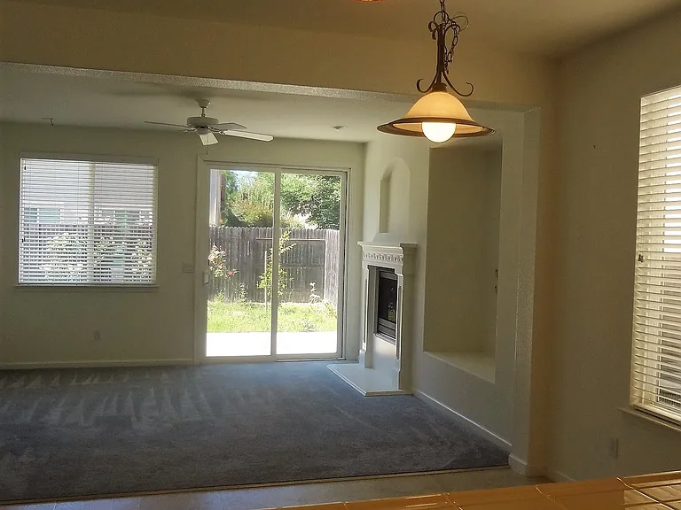 1256 Berry Creek Rd — Photo 2