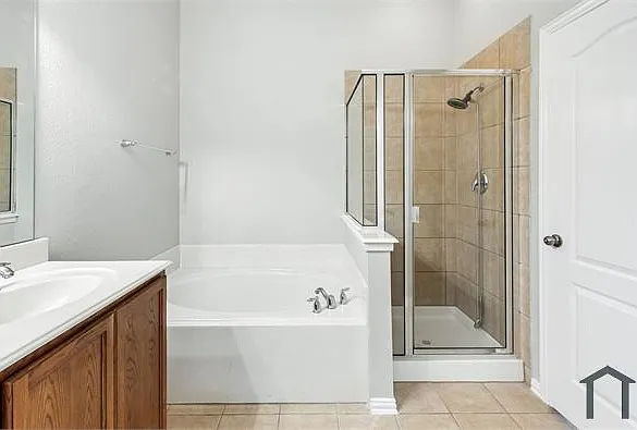 2109 Michelle Creek Dr — Photo 3