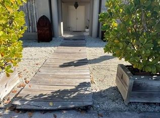 725 Fernwood Rd, Key Biscayne, FL 33149